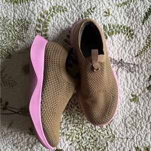 Allbirds slip on mesh sneakers 8.5 pink sole tree dasher relay
